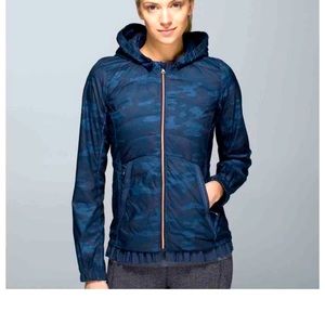 Lululemon Spring Fling Puffy Jacket Size 8